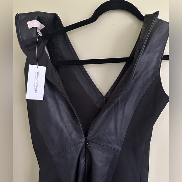 Banana Republic Women’s Leather Panel Stretch V Neck Sheath Dress NWT - Picture 8 of 11